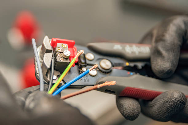 Best Affordable Electrician  in San Carlos, TX